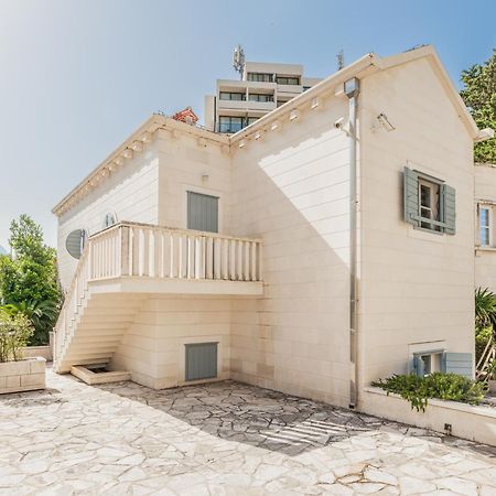 Villa Atrium Макарска Екстериор снимка