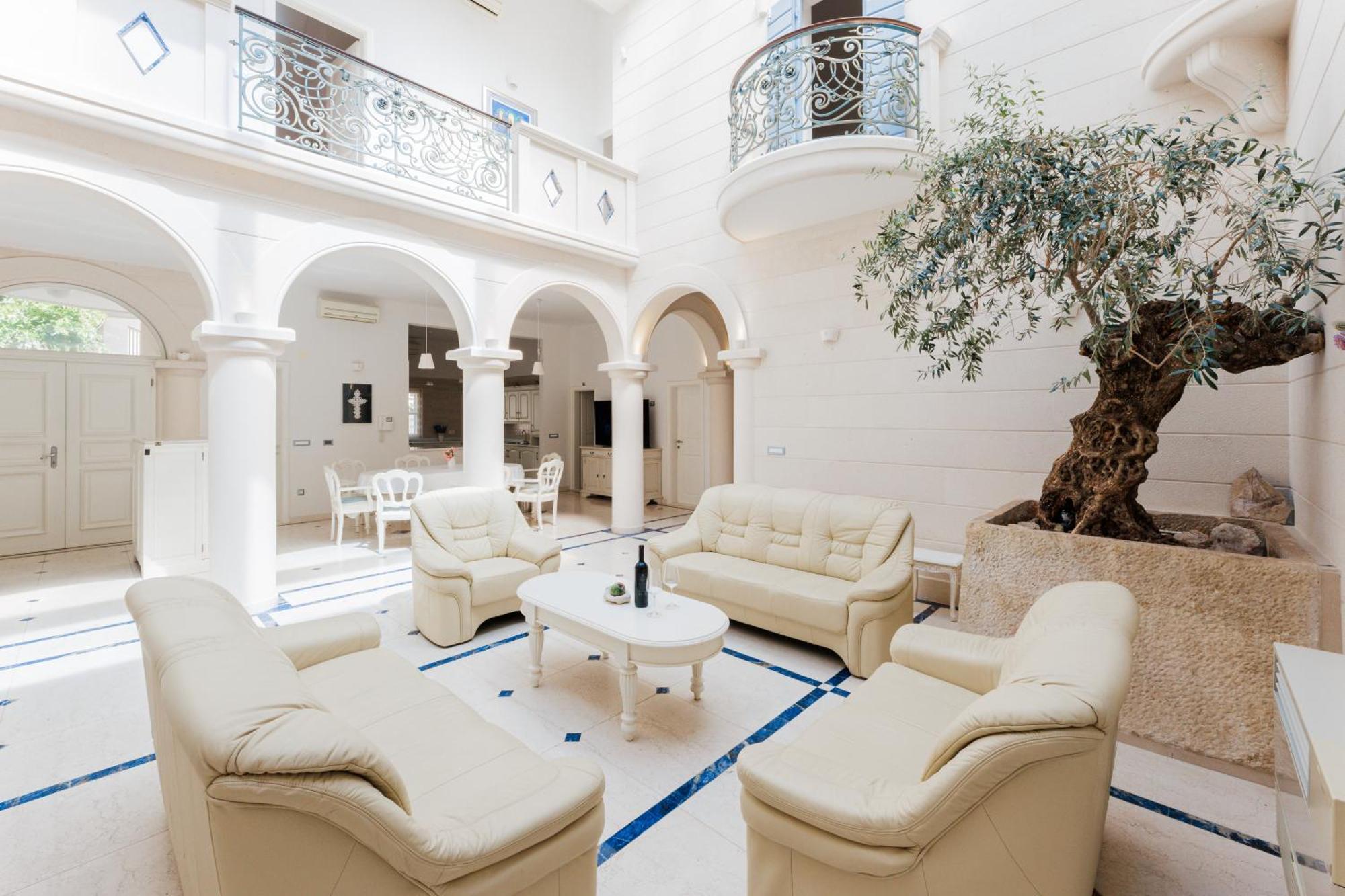 Villa Atrium Макарска Екстериор снимка